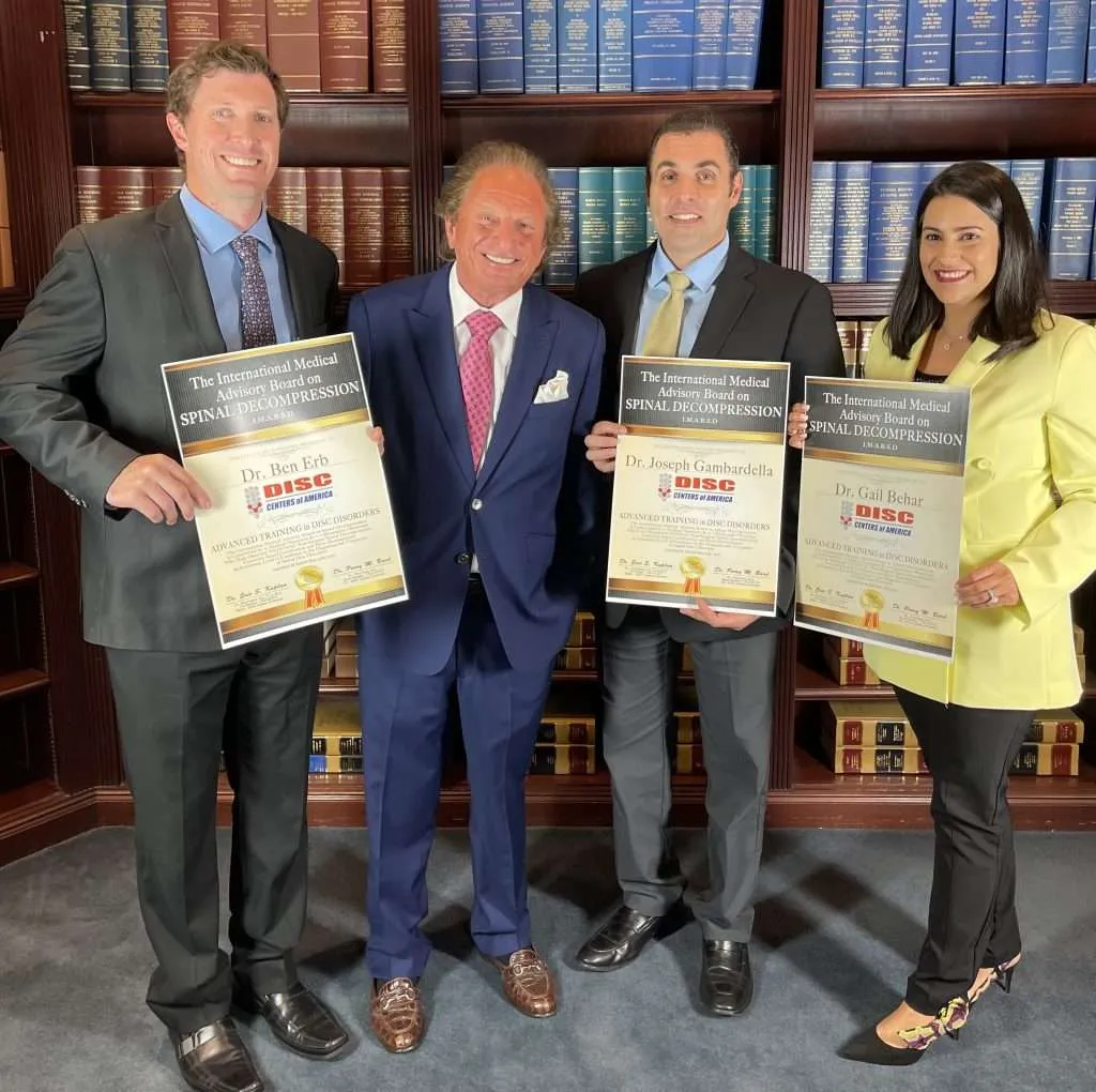 DR. BEN ERB RECEIVES PRESTIGIOUS BACK PAIN TREATMENT AWARD